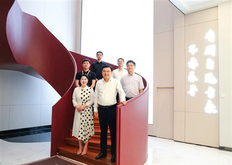 热烈欢迎省委统战部张部长一行莅临350vip浦京集团家居股份有限公司指导工作！