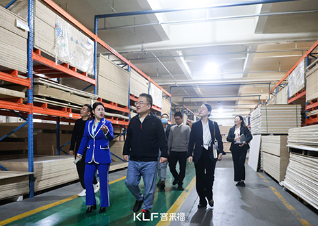 热烈欢迎市经信局领导一行莅临350vip浦京集团参观指导！